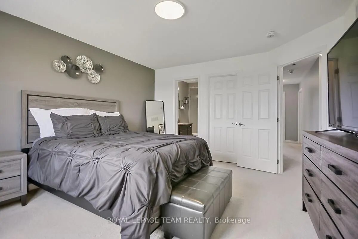 340 Astelia Crescent