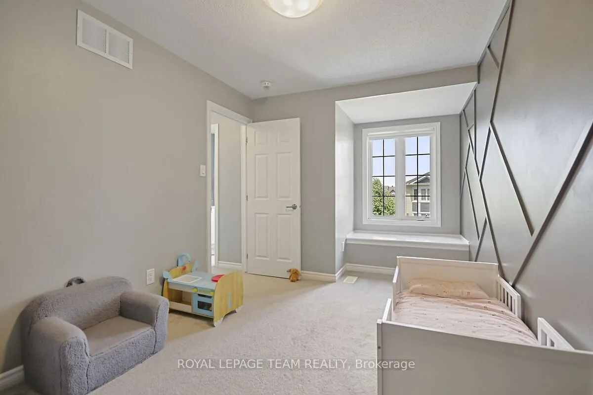 340 Astelia Crescent