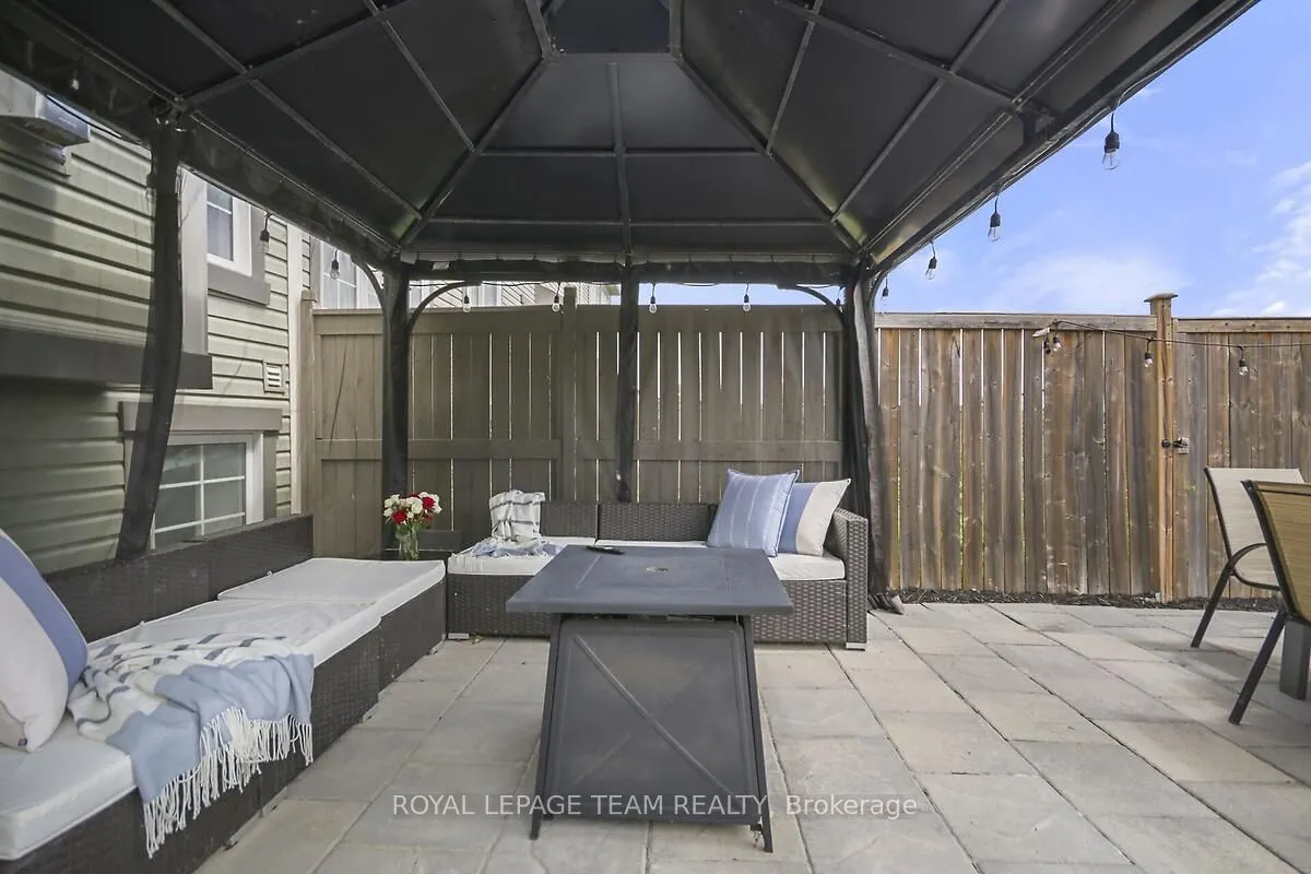340 Astelia Crescent