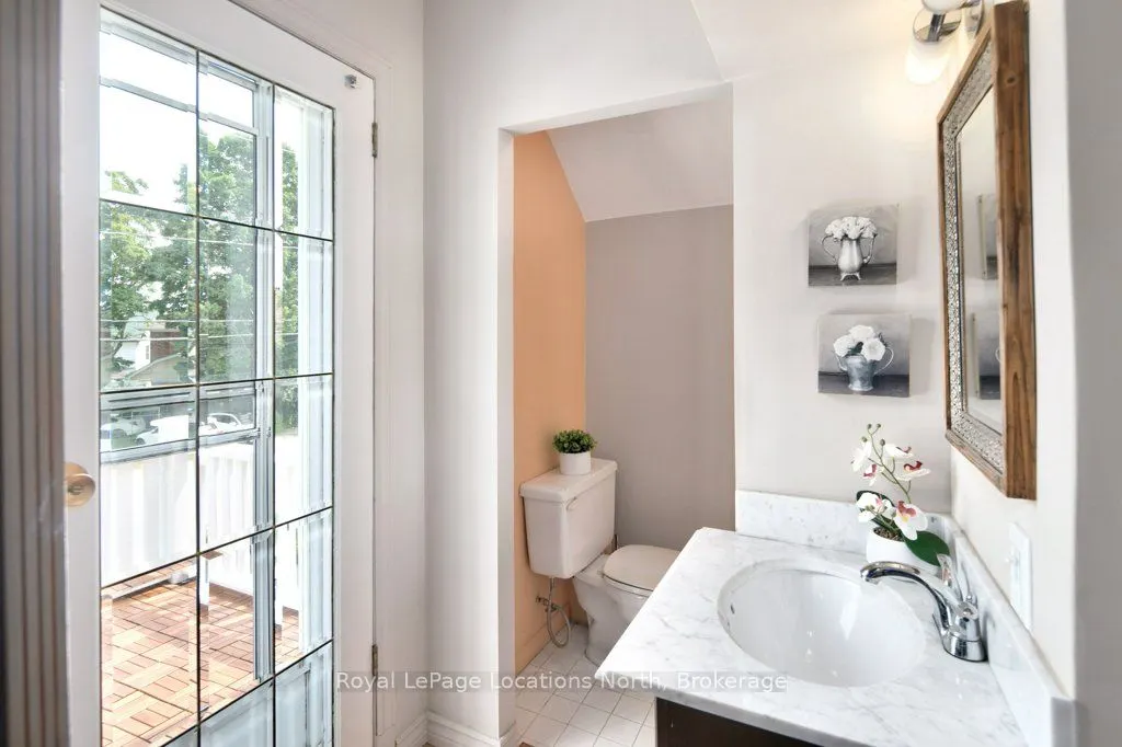 25 Edwin Street W