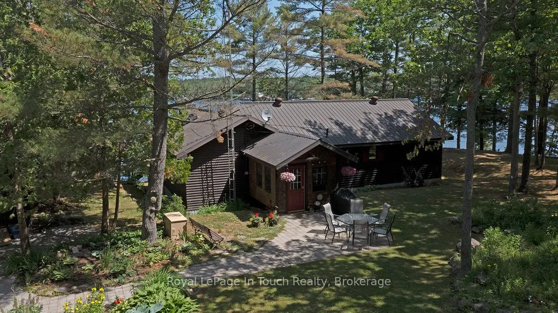 211 Pickerel Point Road