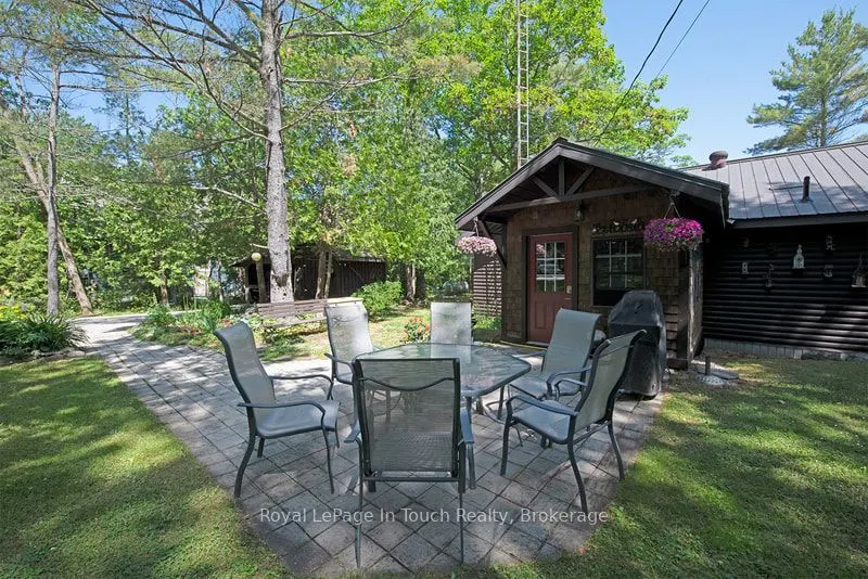 211 Pickerel Point Road