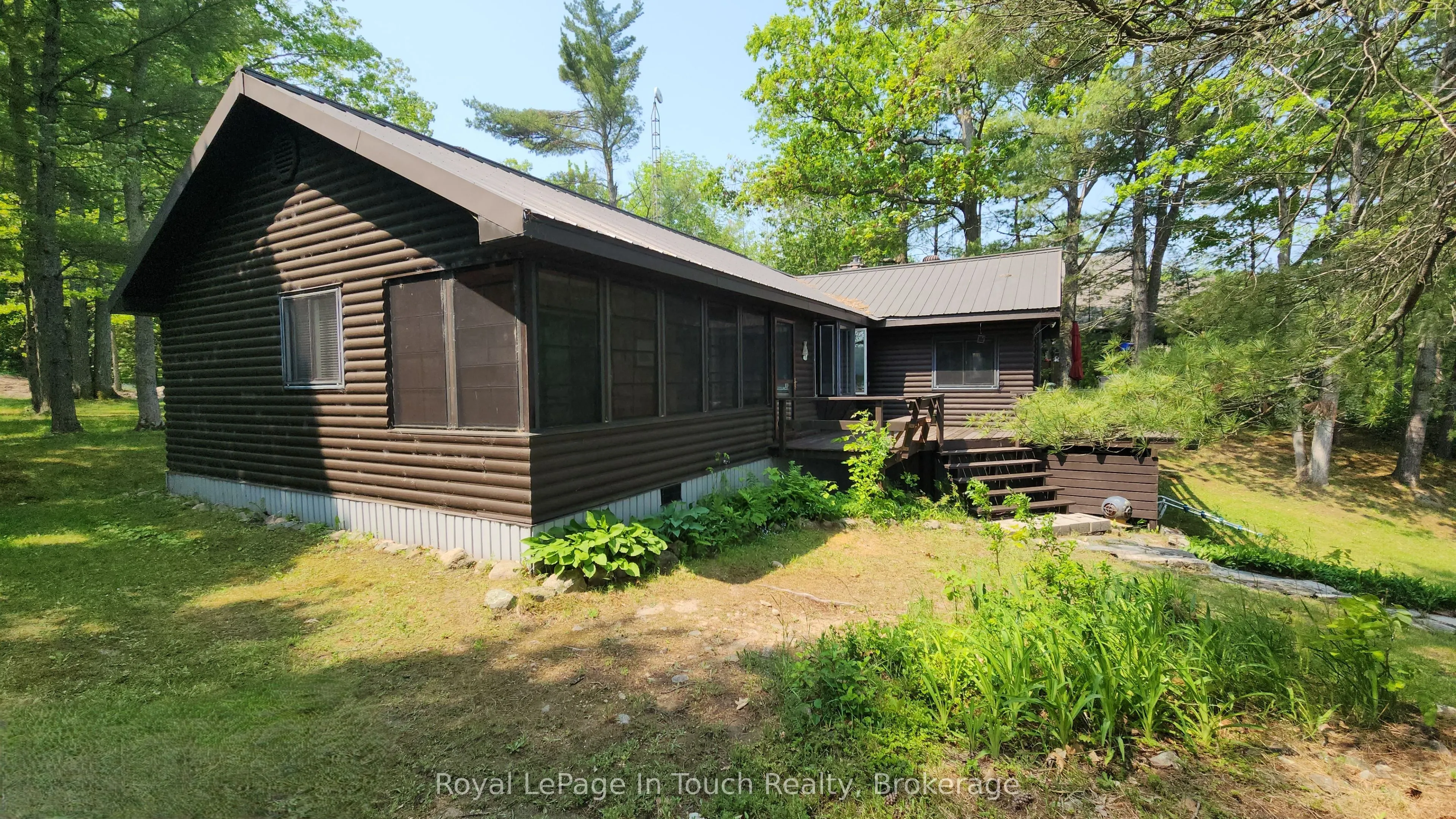 211 Pickerel Point Road