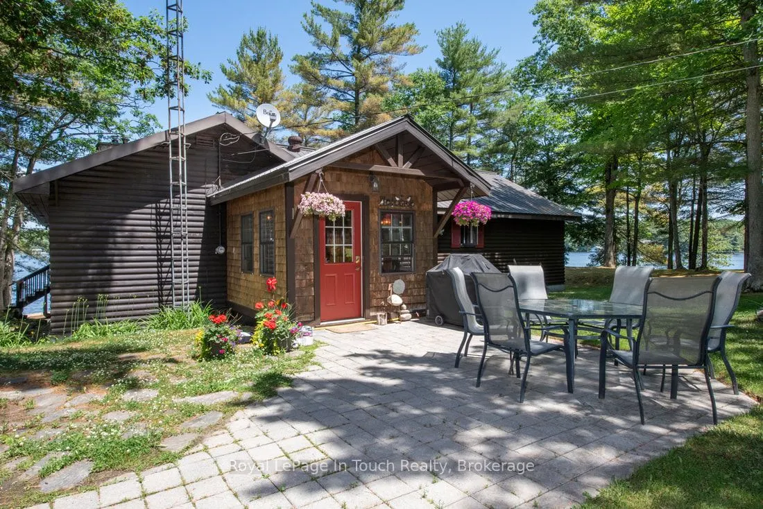 211 Pickerel Point Road