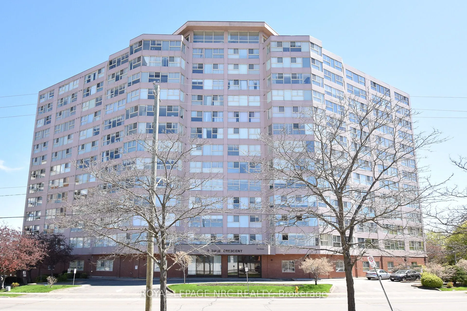 7 Gale Crescent, #904
