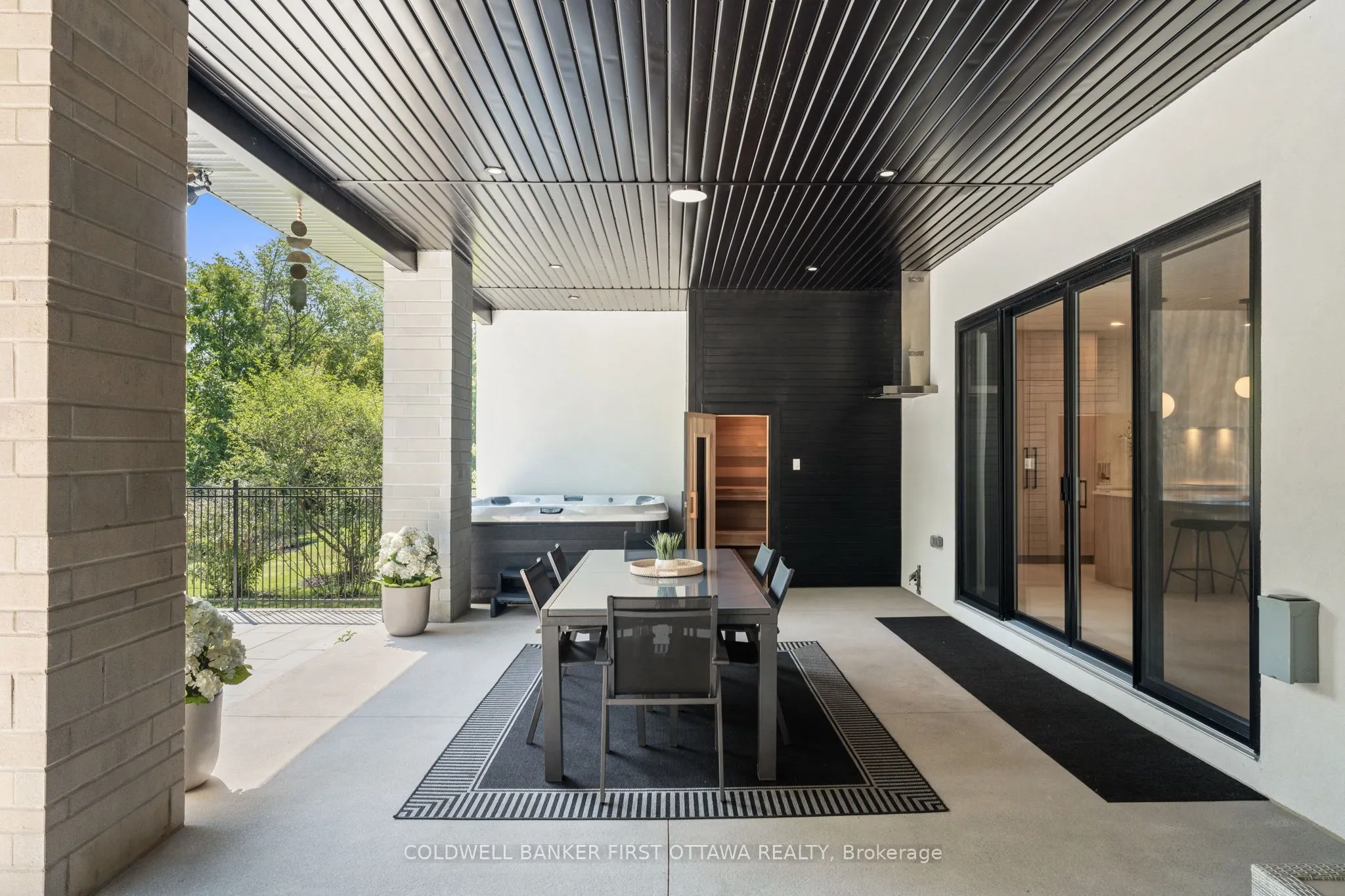 5398 Mansel Crescent