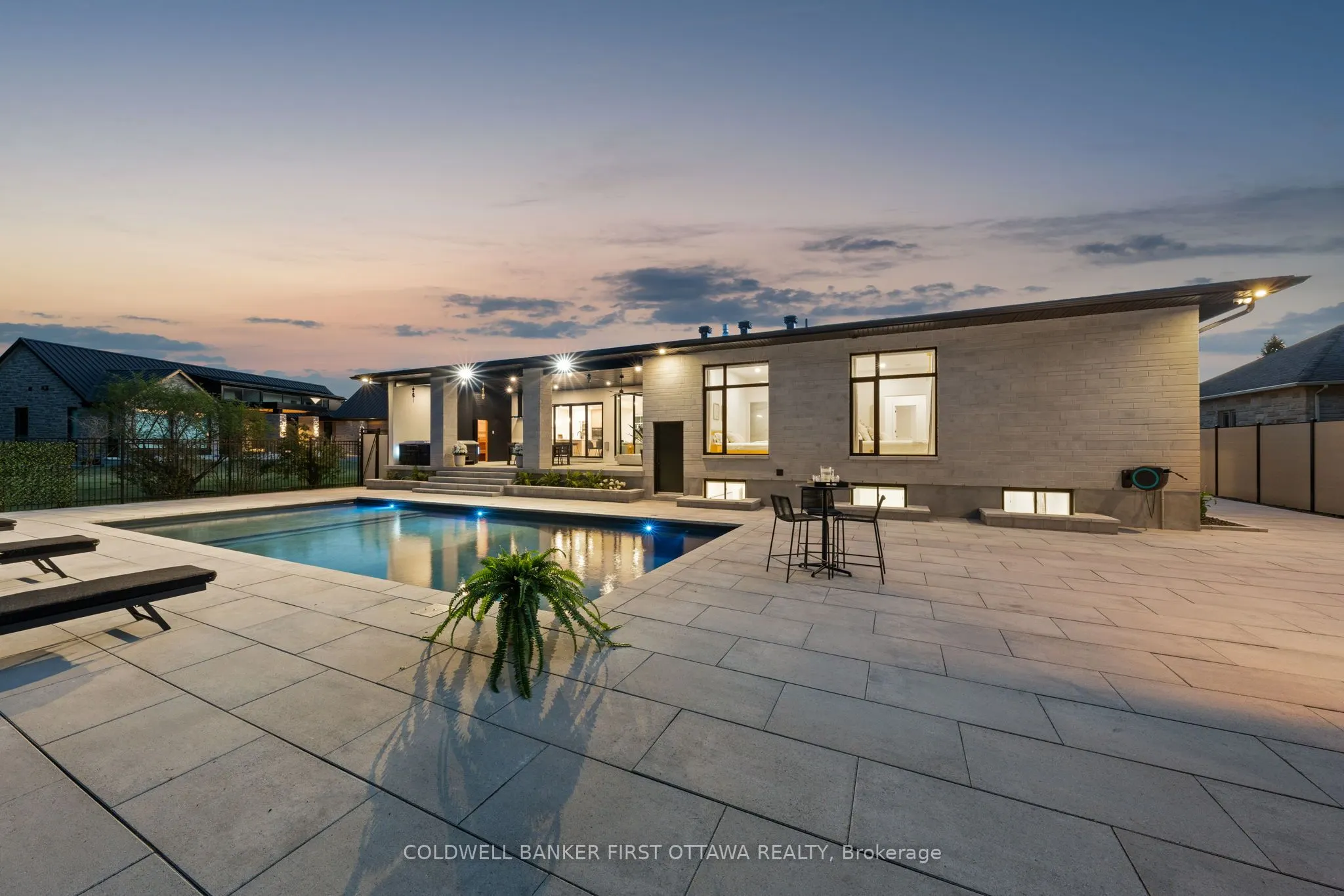 5398 Mansel Crescent