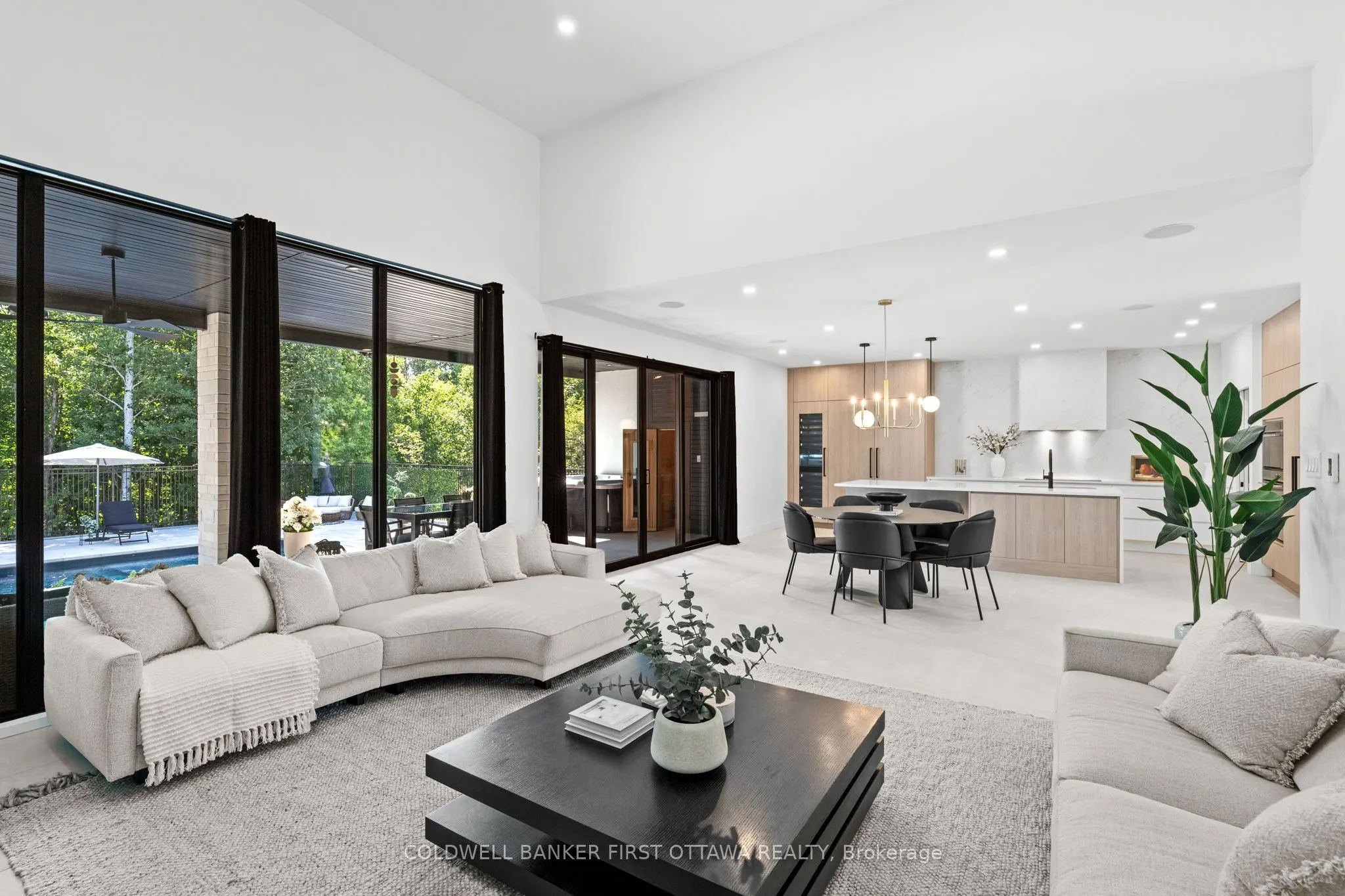 5398 Mansel Crescent
