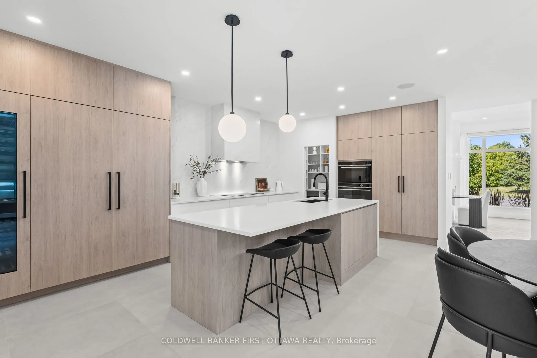 5398 Mansel Crescent