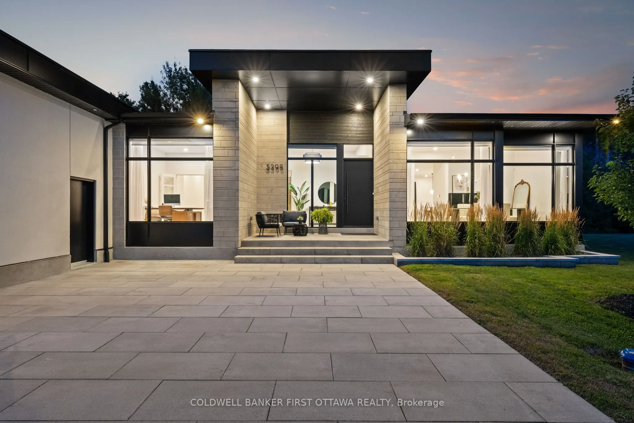 5398 Mansel Crescent