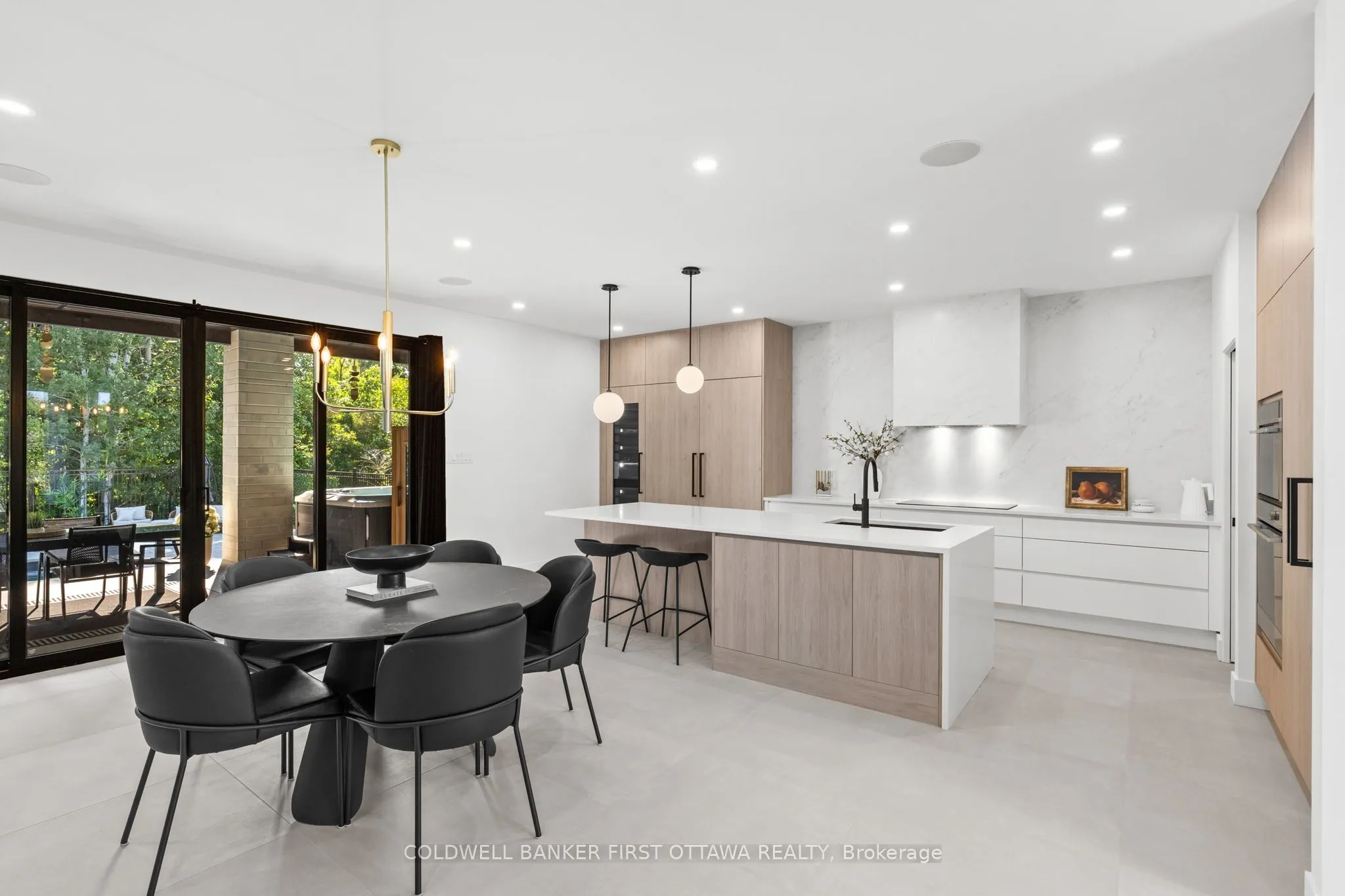 5398 Mansel Crescent
