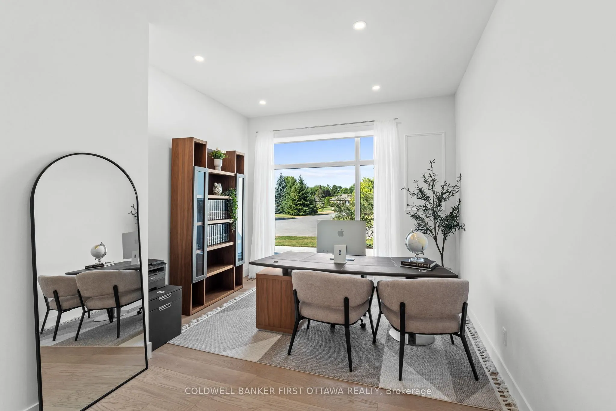 5398 Mansel Crescent