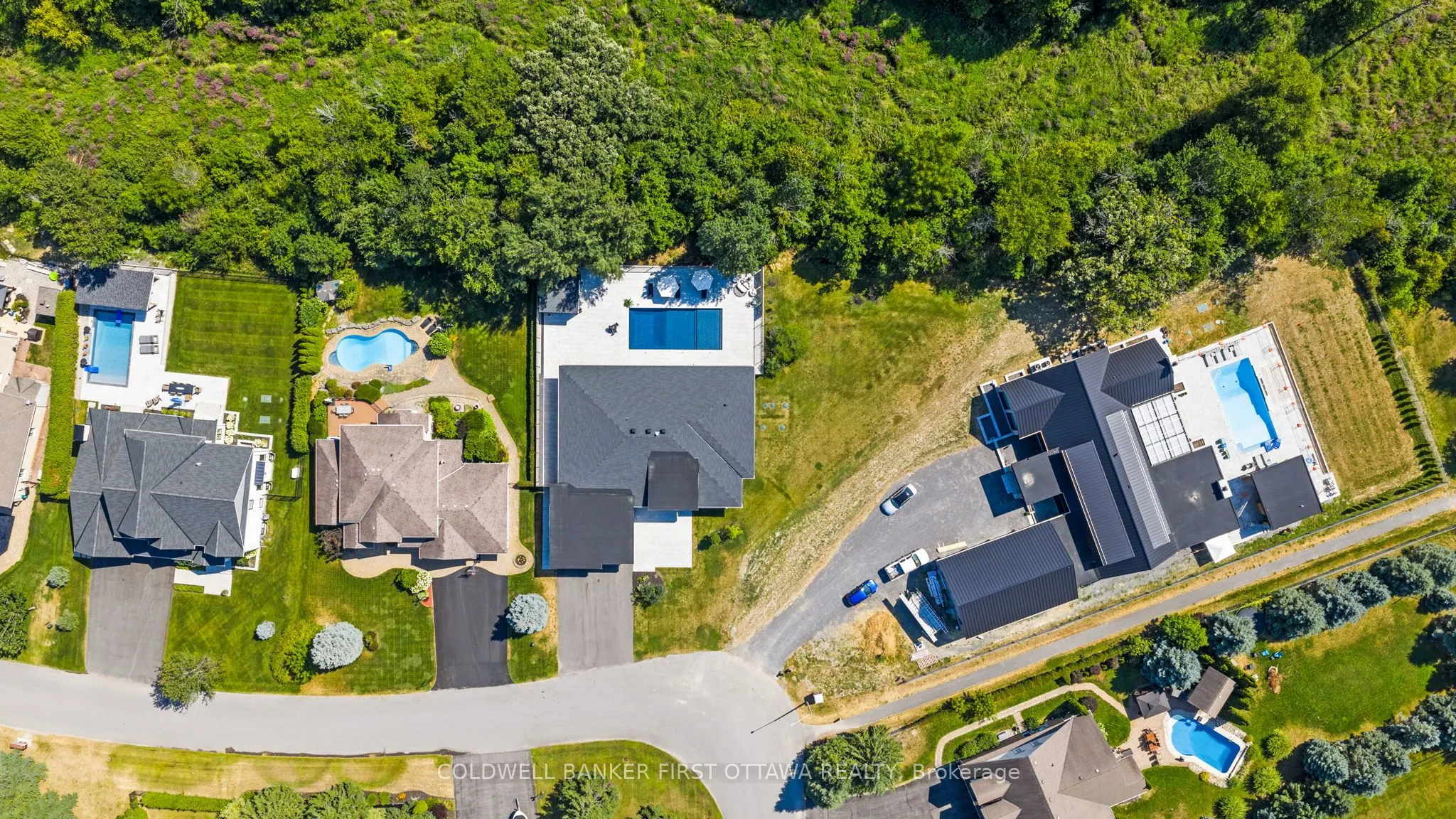 5398 Mansel Crescent