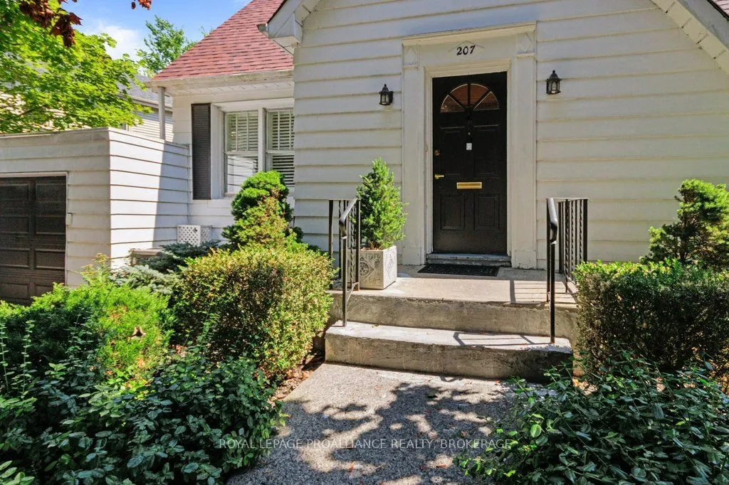 207 College Street