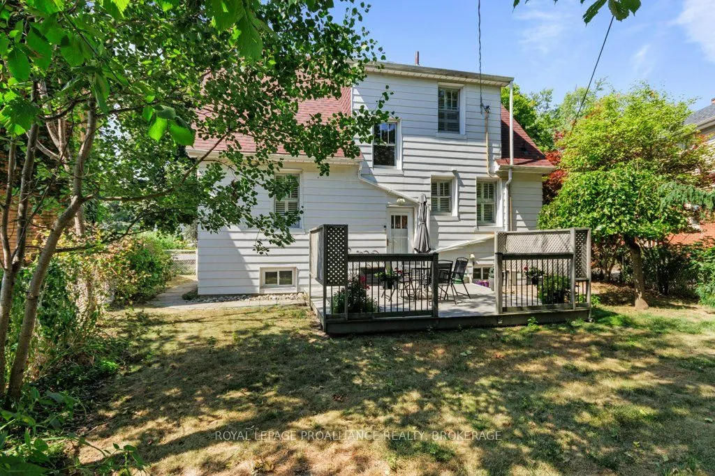 207 College Street