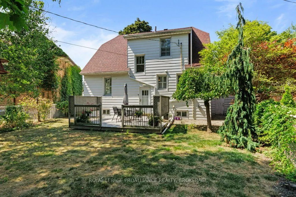 207 College Street