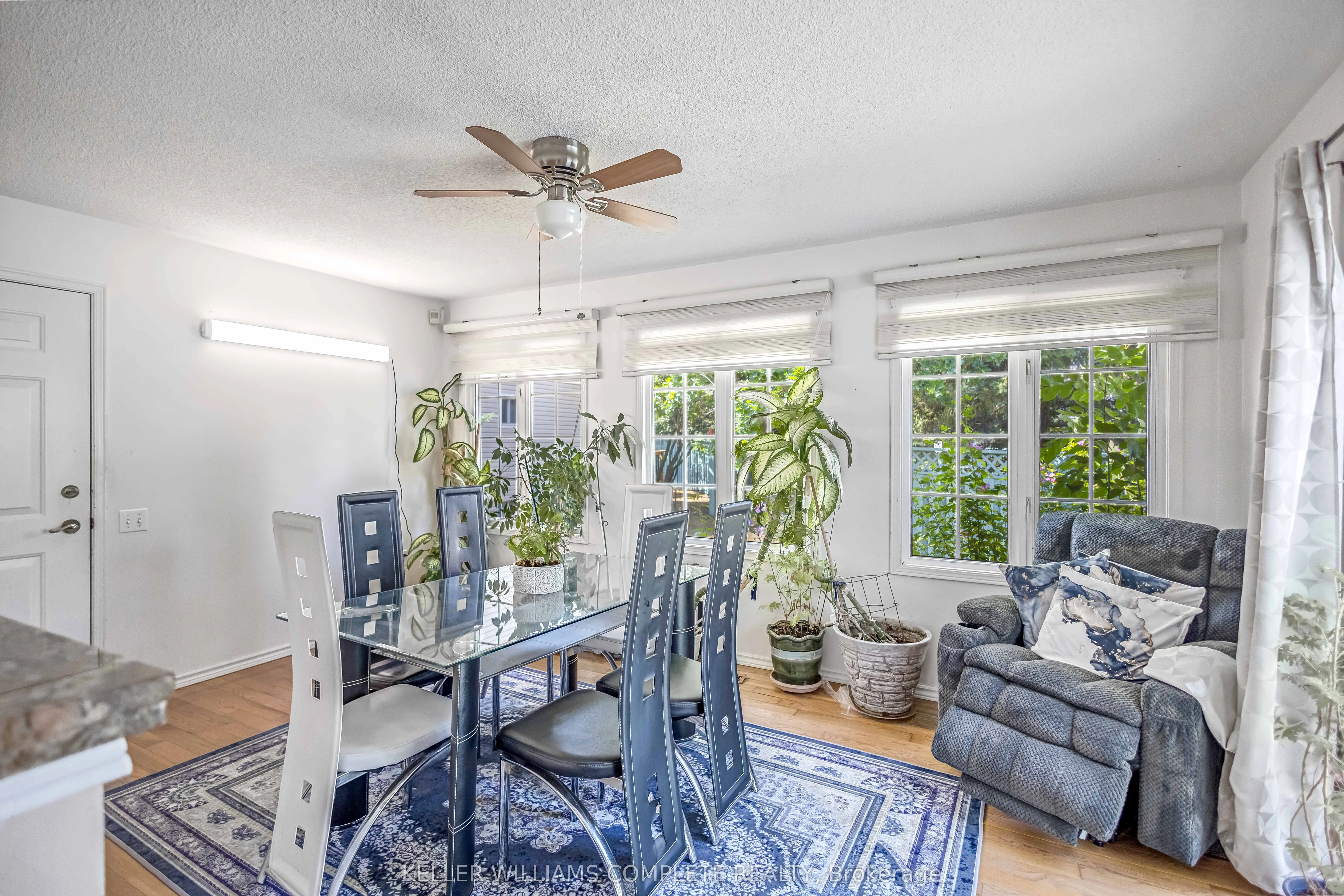 375 SILVERBIRCH Boulevard, #33