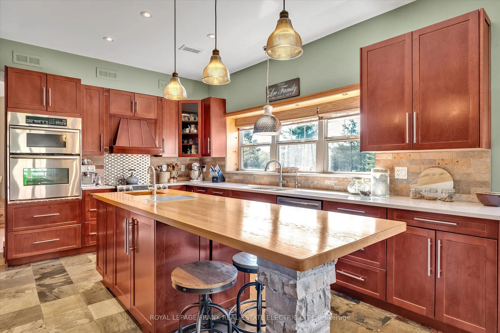 369 Douglas Road