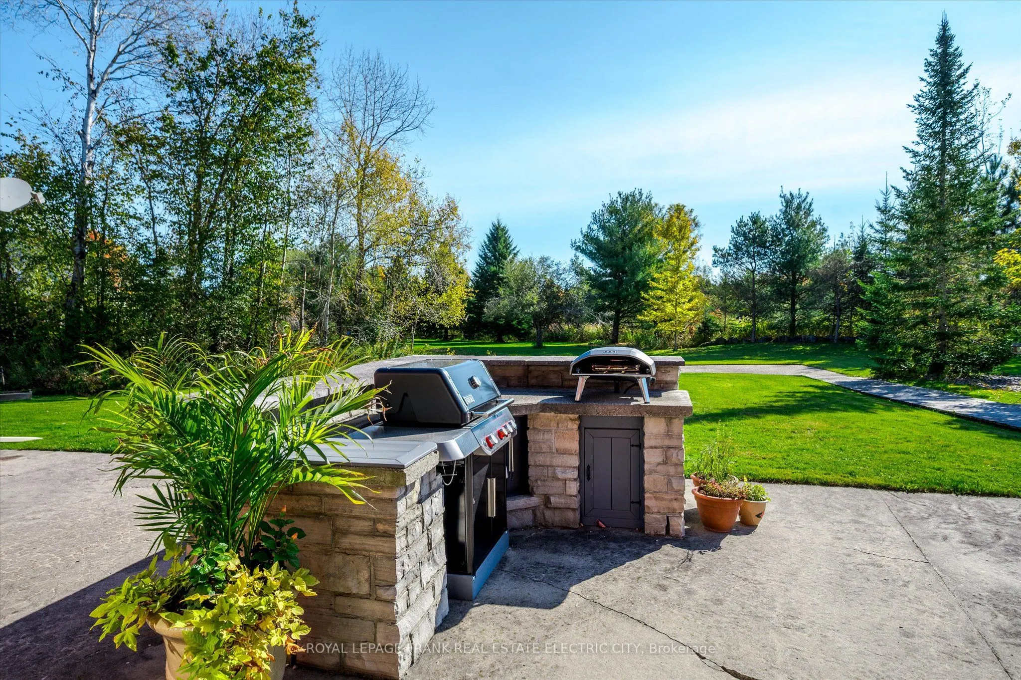 369 Douglas Road