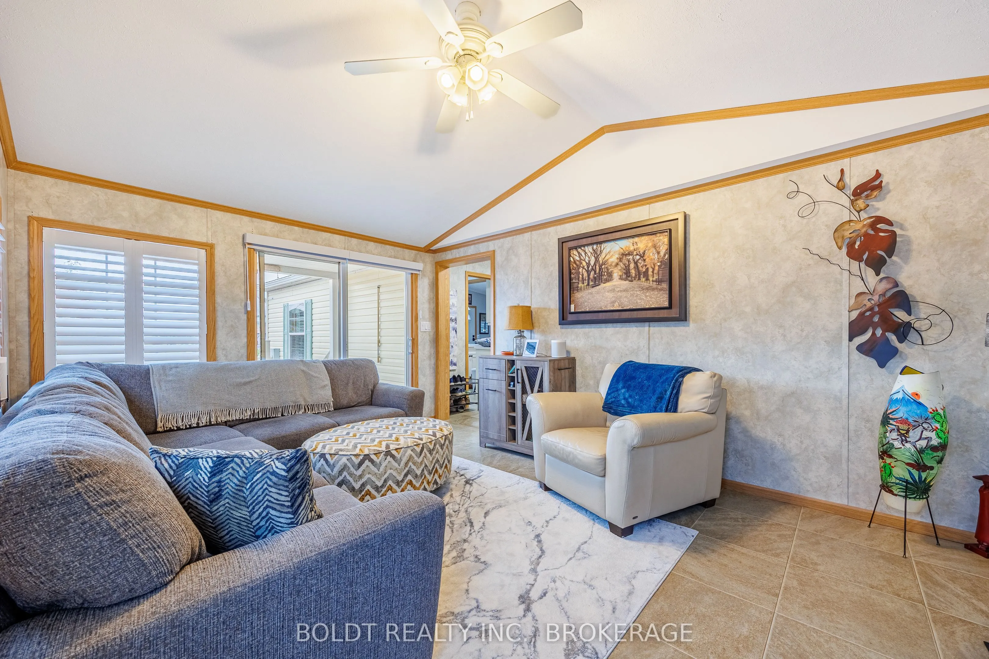 3033 Townline Road, #101