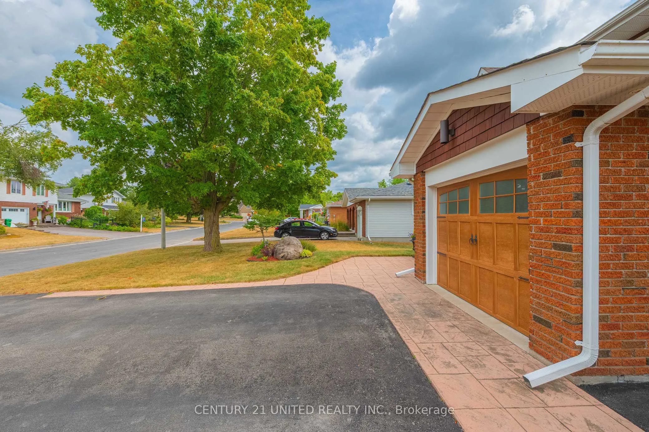 7 Bayleaf Court