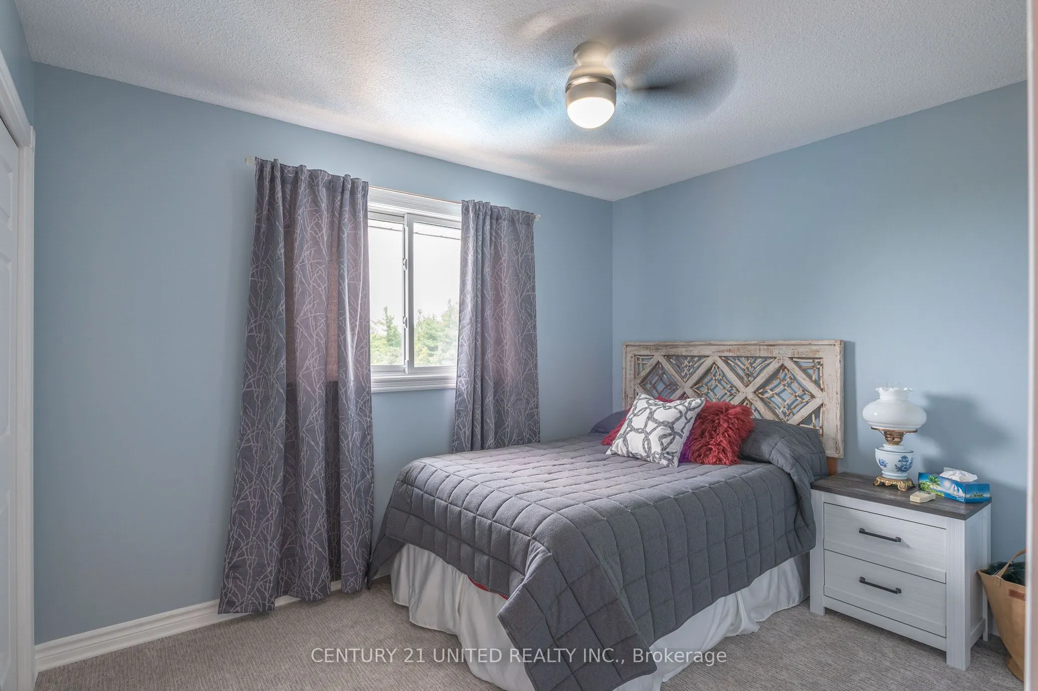 7 Bayleaf Court