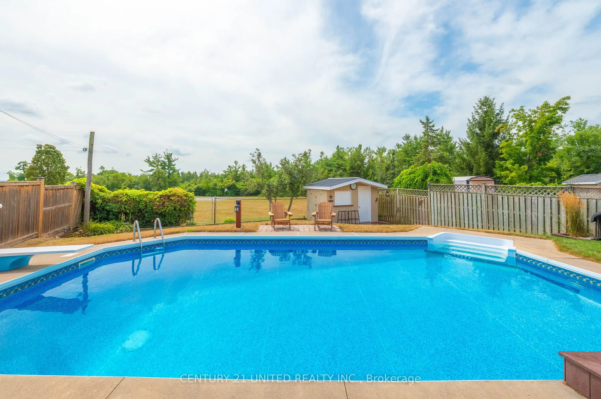 7 Bayleaf Court