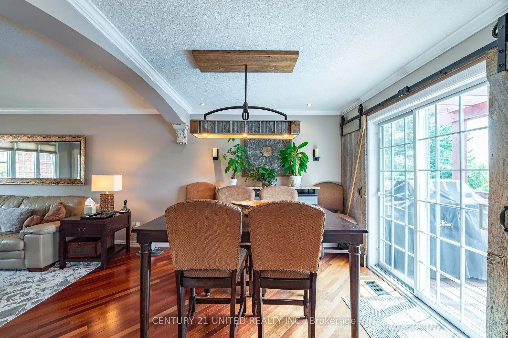 7 Bayleaf Court