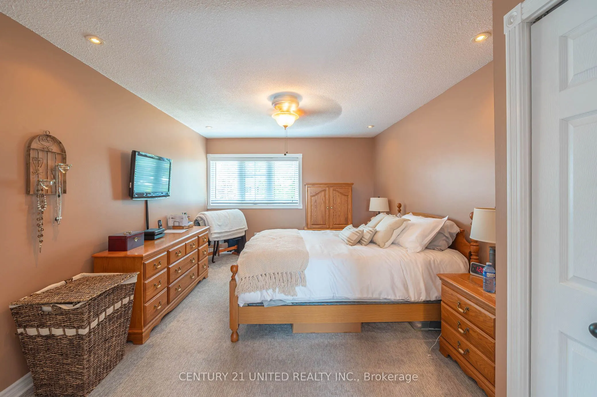 7 Bayleaf Court