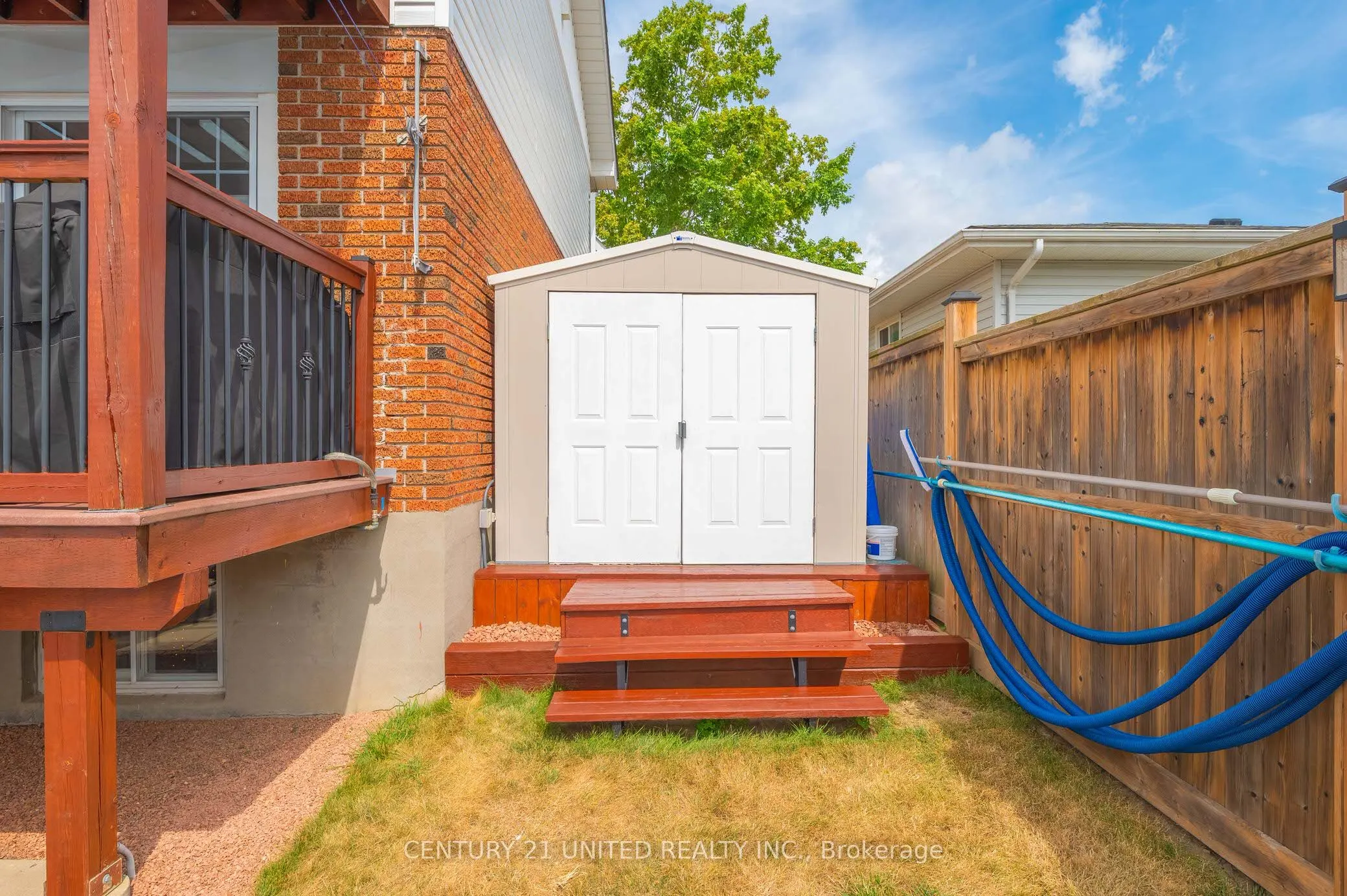 7 Bayleaf Court