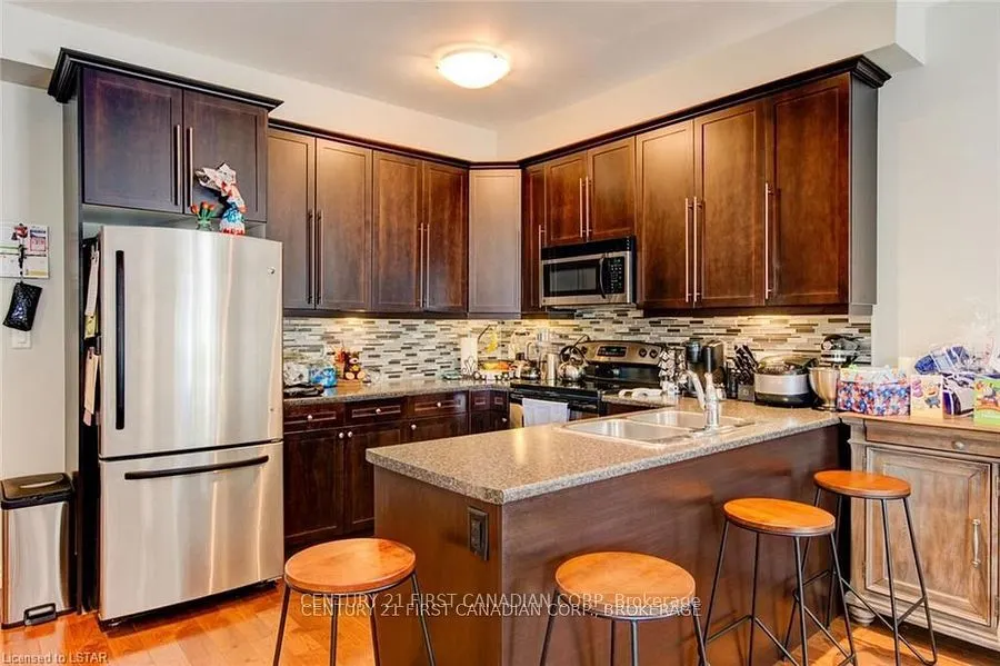 1016 OAKCROSSING Gate, #34
