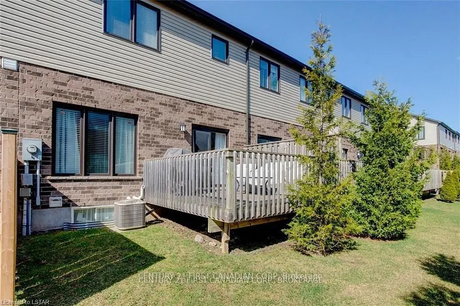 1016 OAKCROSSING Gate, #34