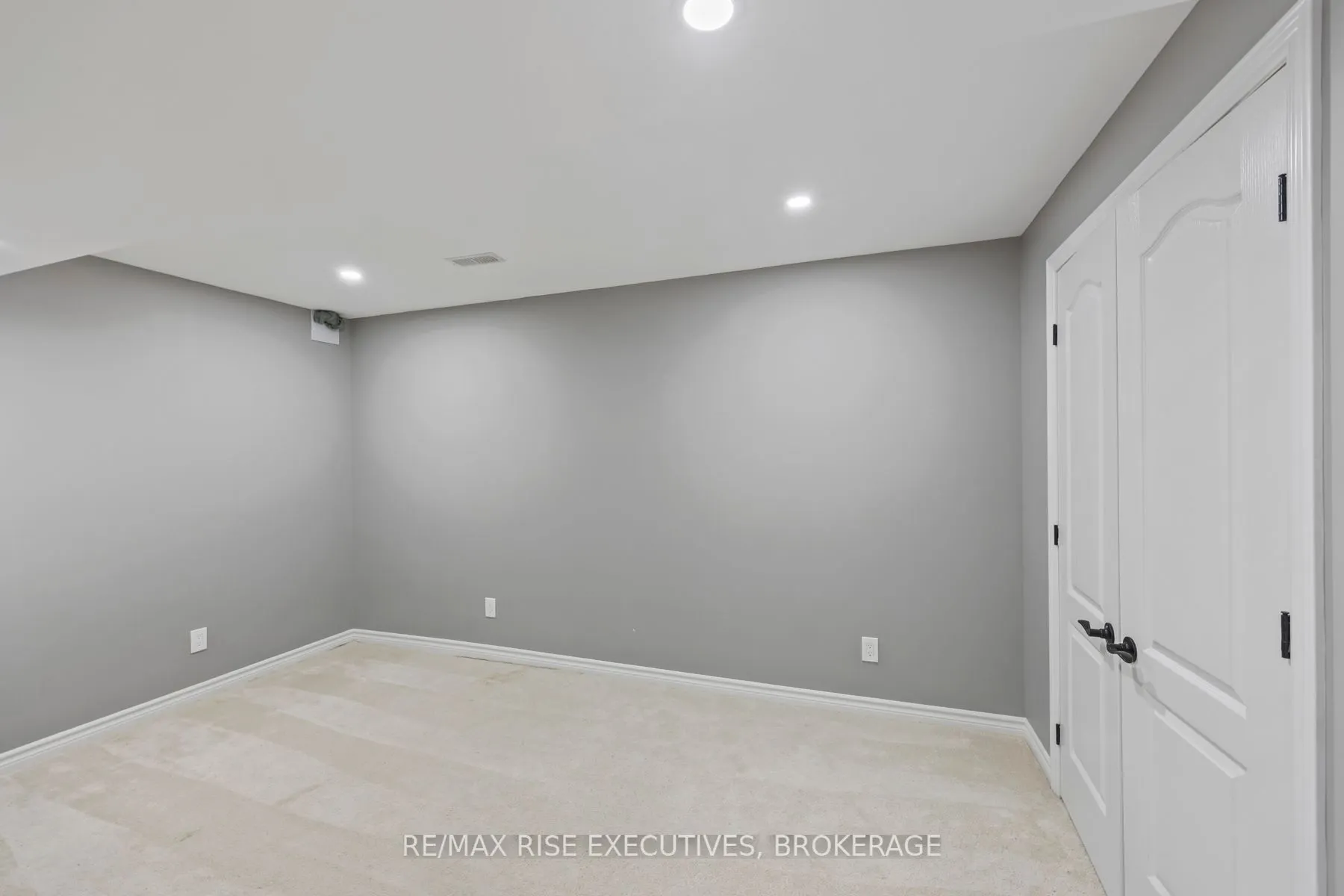 648 Halloway Drive