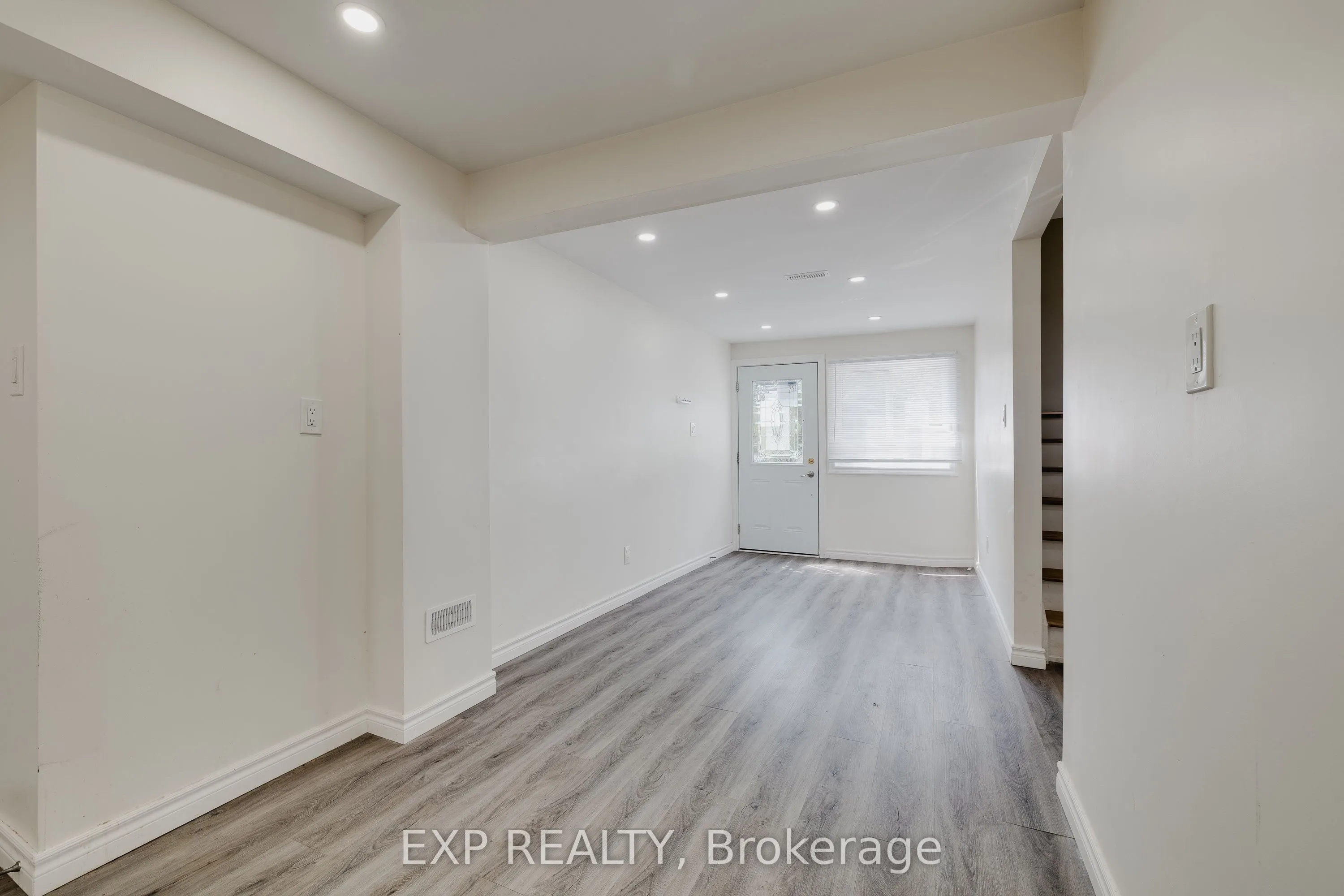595 Pioneer Drive