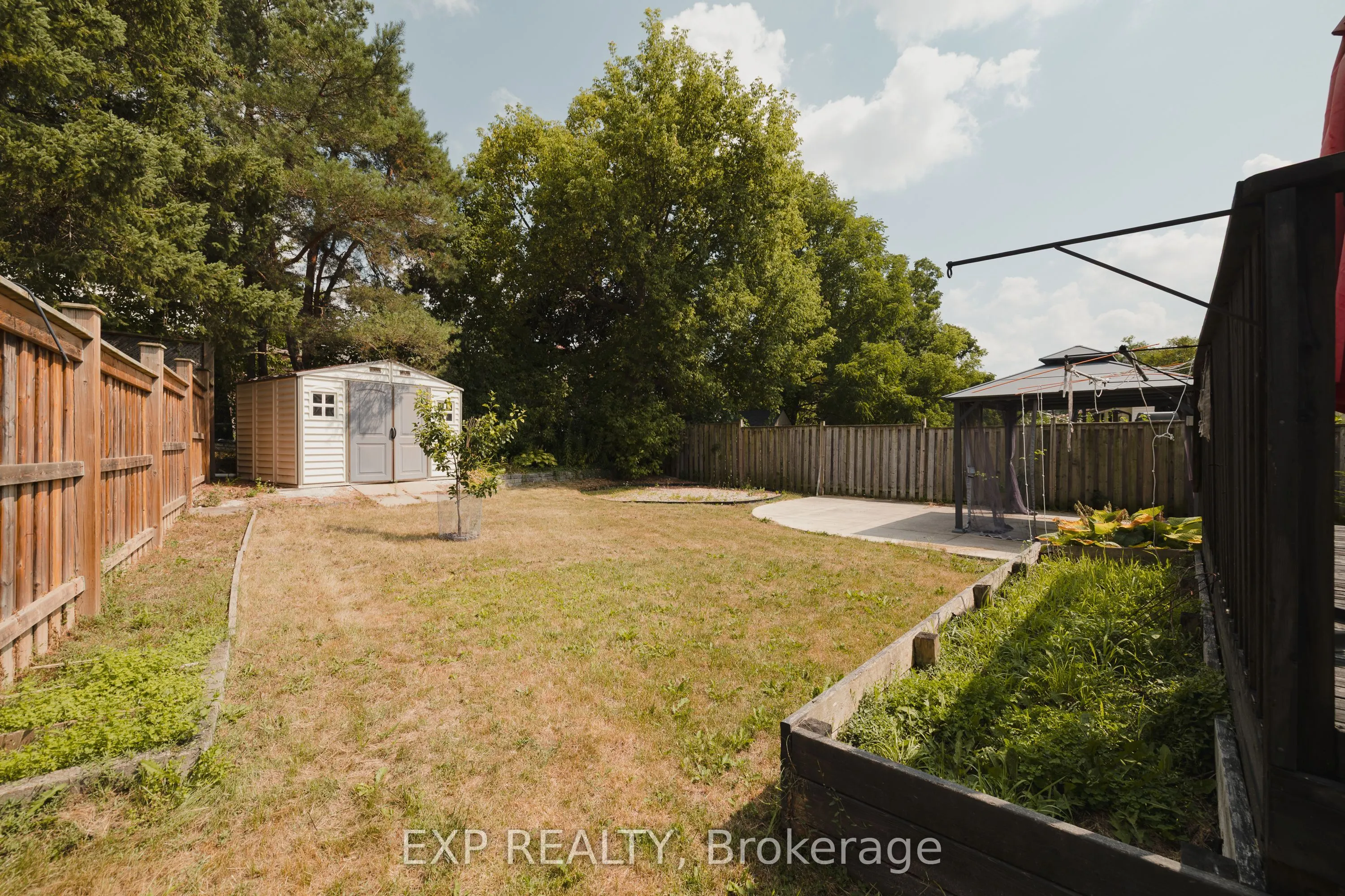 595 Pioneer Drive