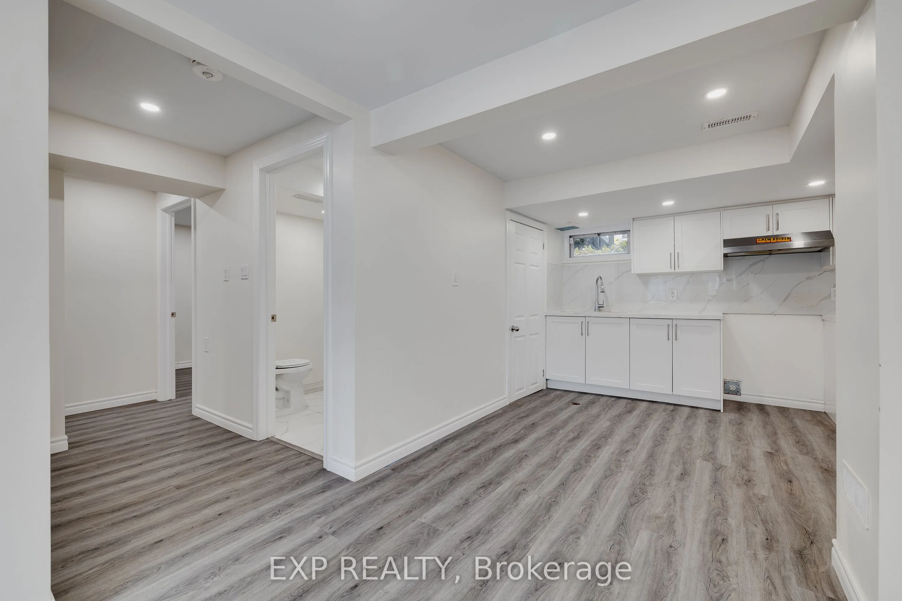 595 Pioneer Drive