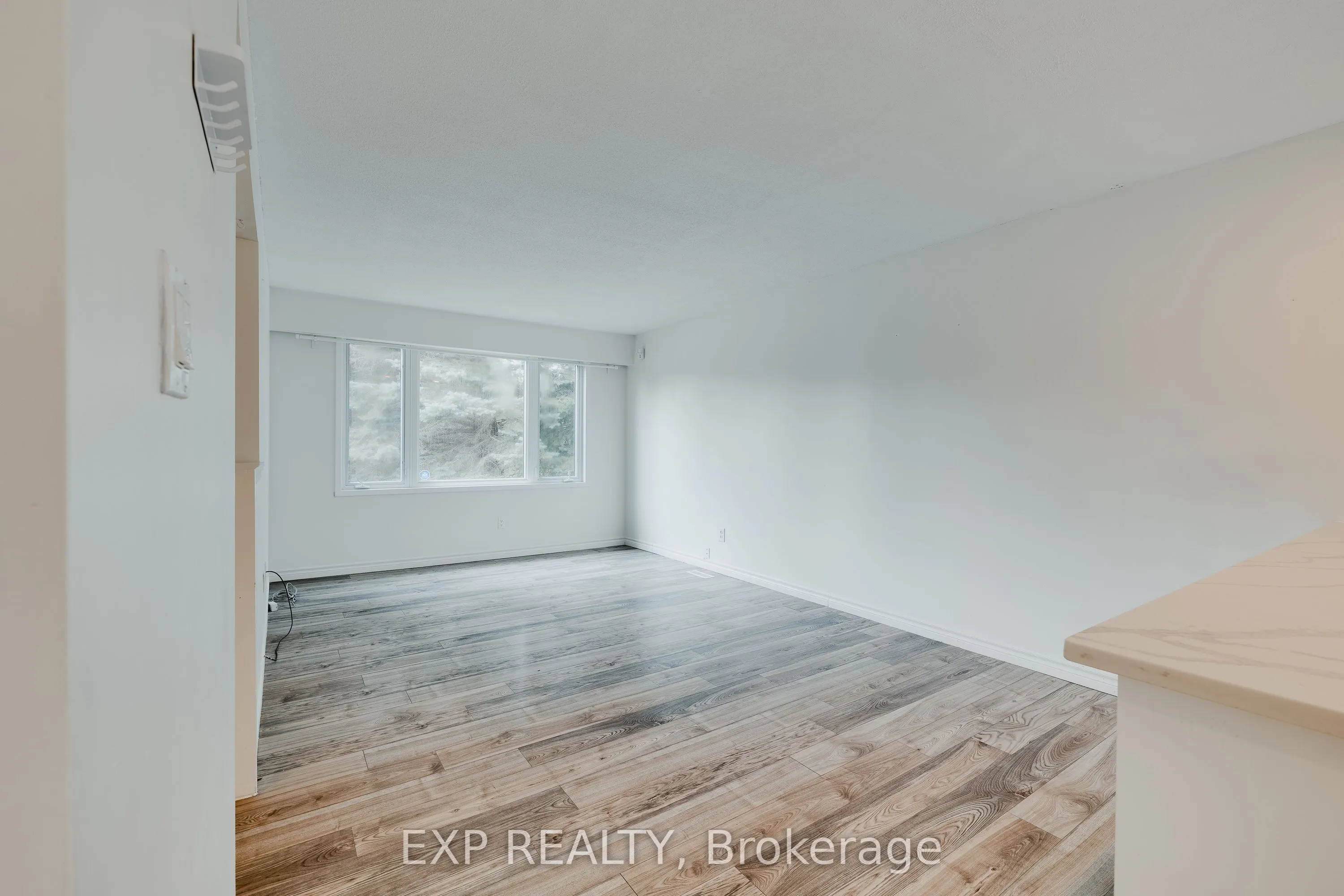 595 Pioneer Drive