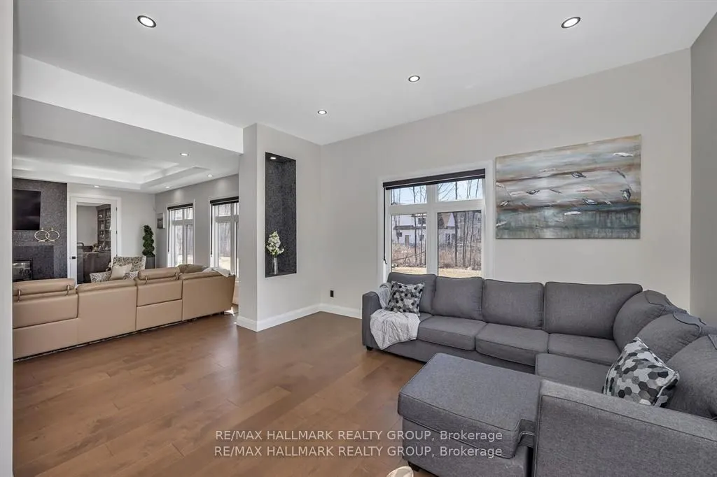 595 Shoreway Drive