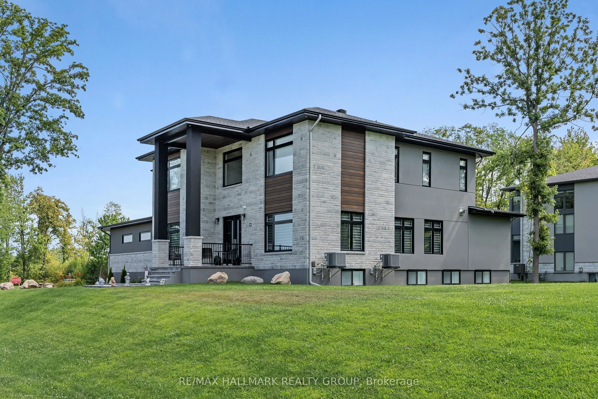 595 Shoreway Drive