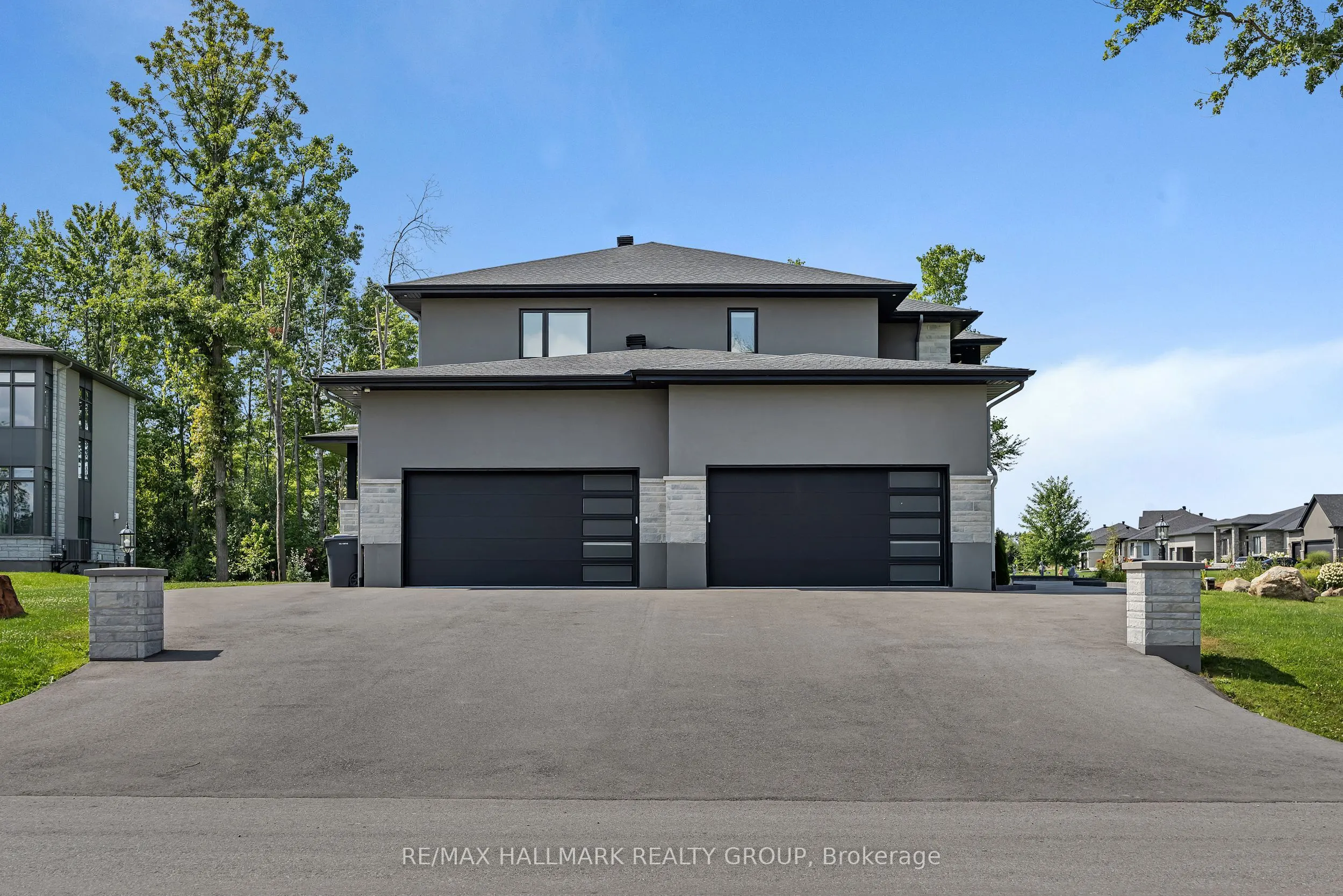 595 Shoreway Drive