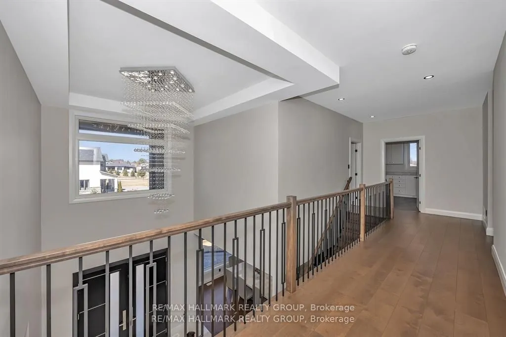 595 Shoreway Drive