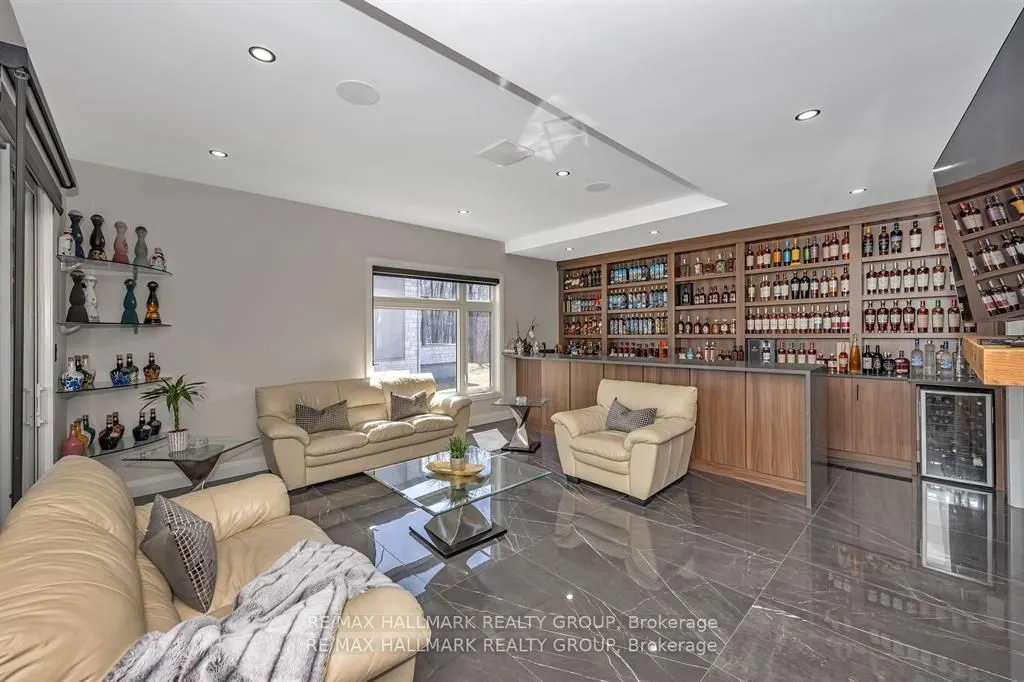 595 Shoreway Drive