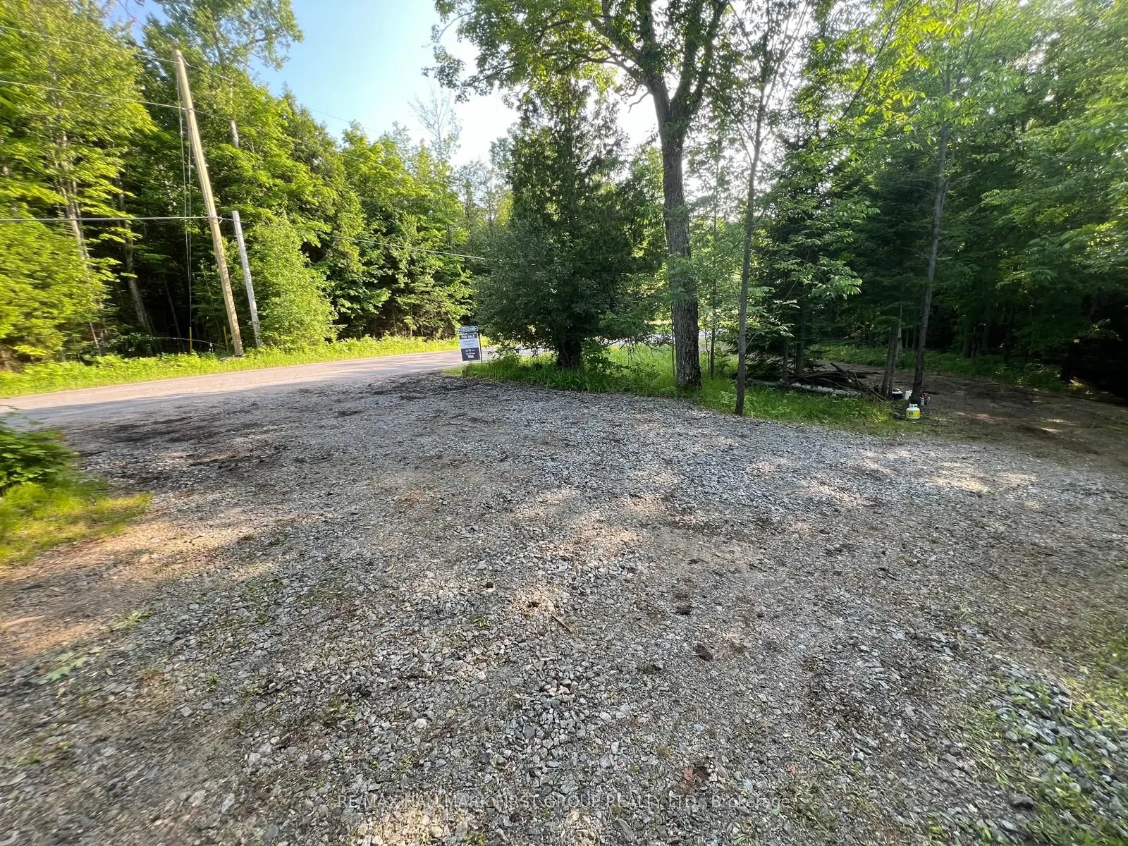 678 Centreview Road
