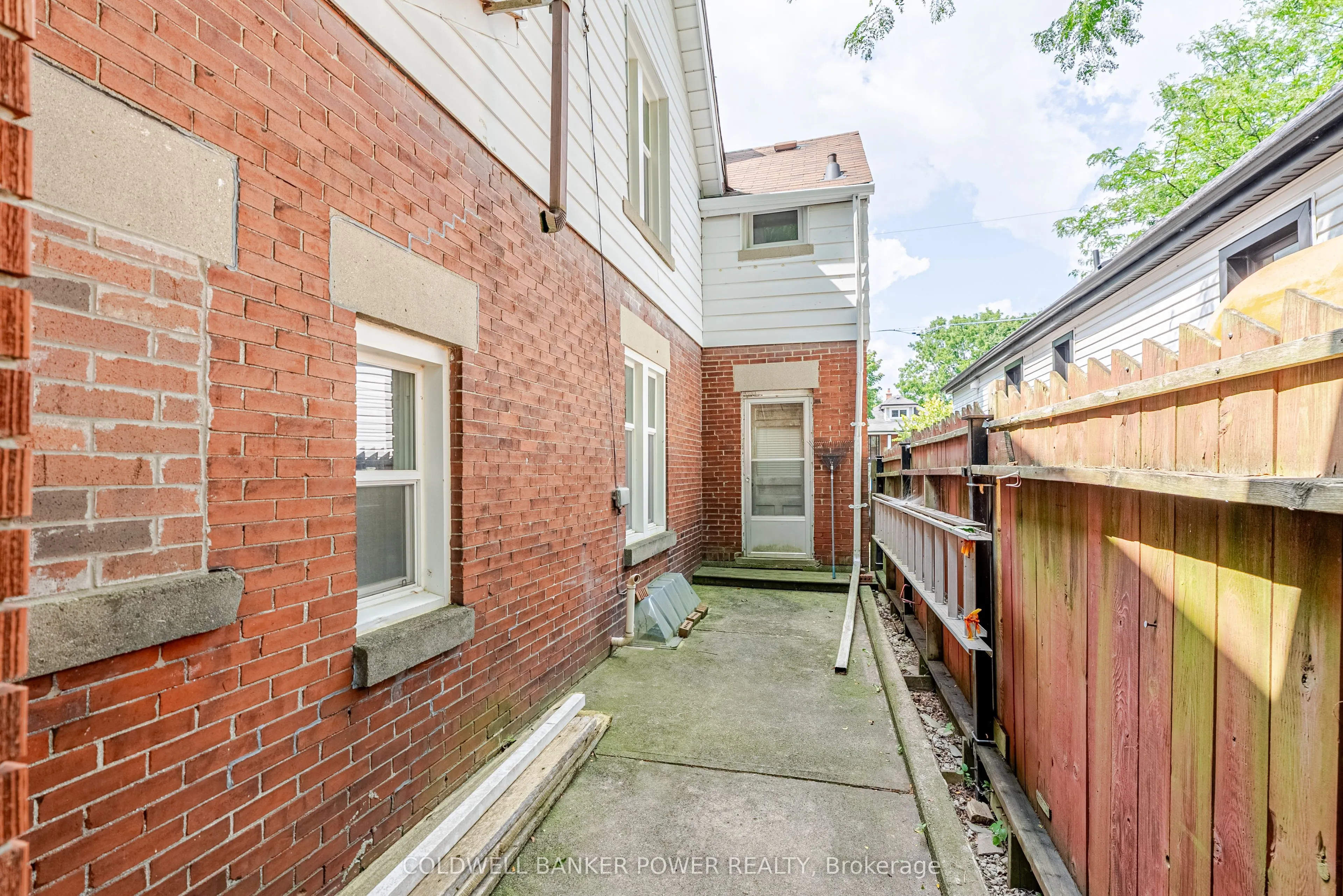 38 Linwood Street