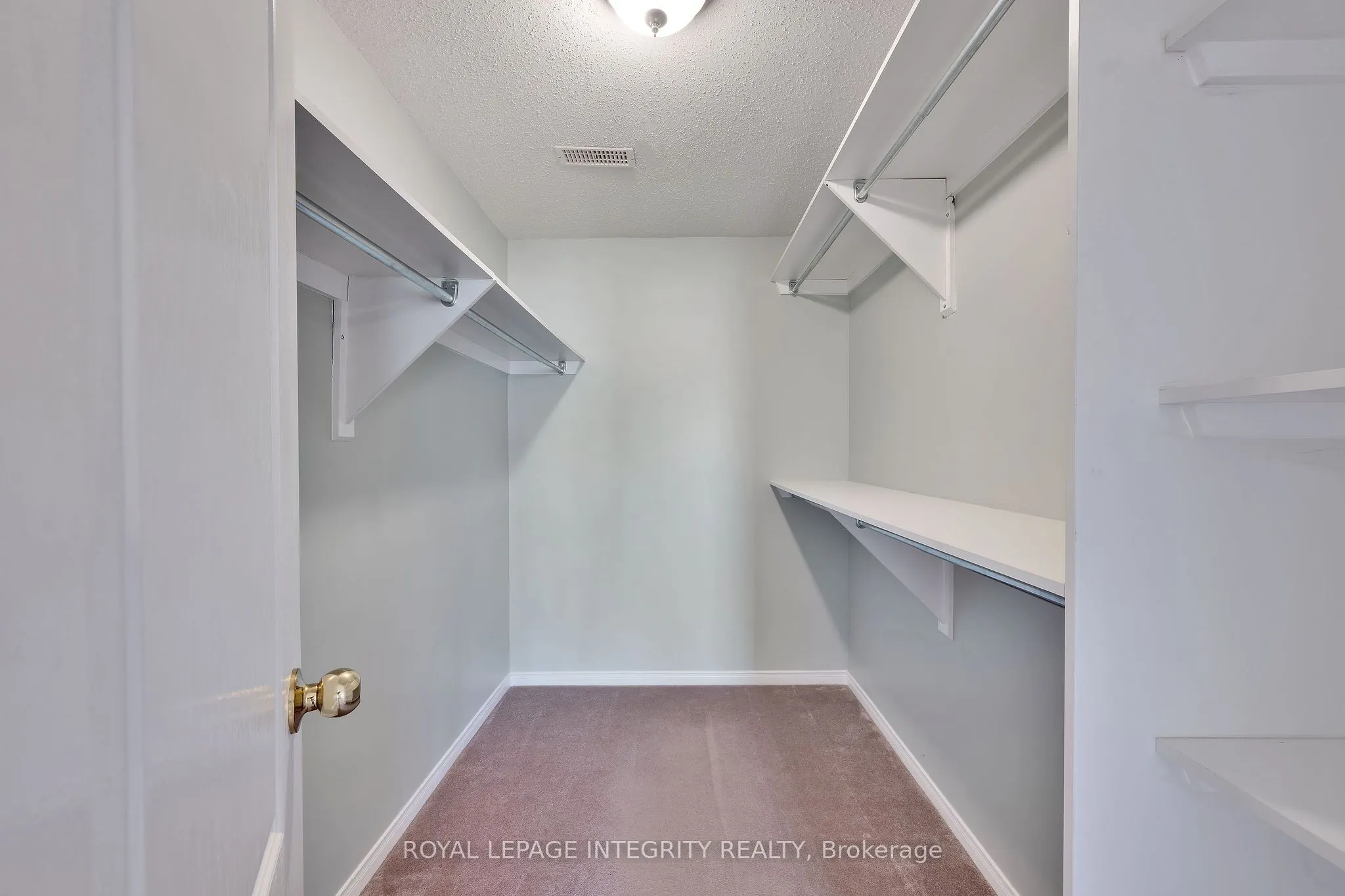 10 Daybreak Street