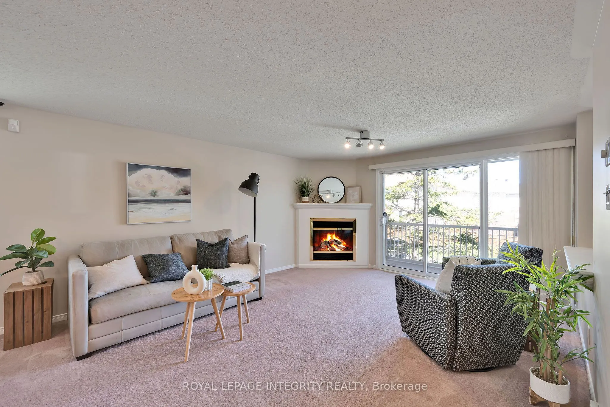 10 Daybreak Street