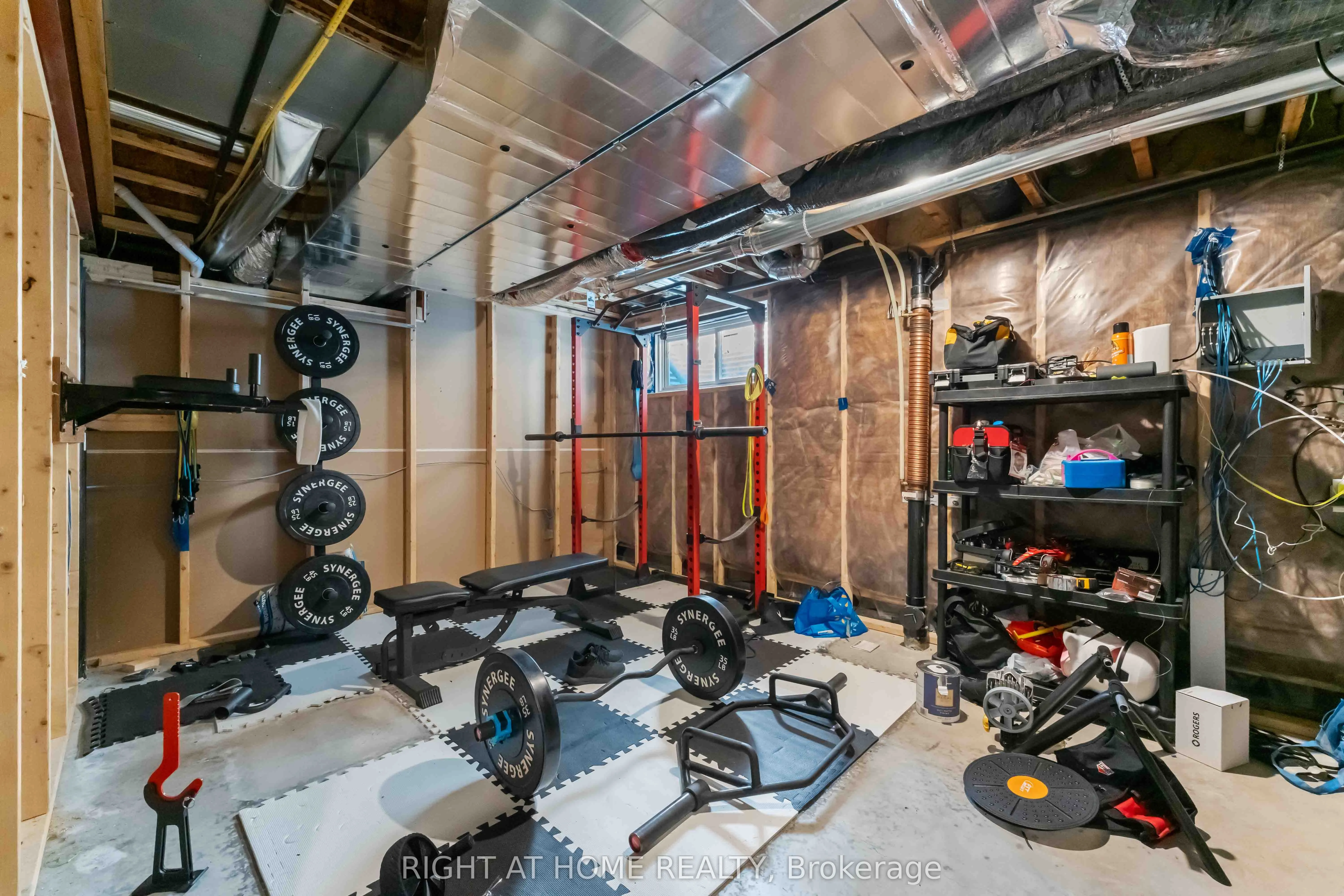 182 CREVASSE Road