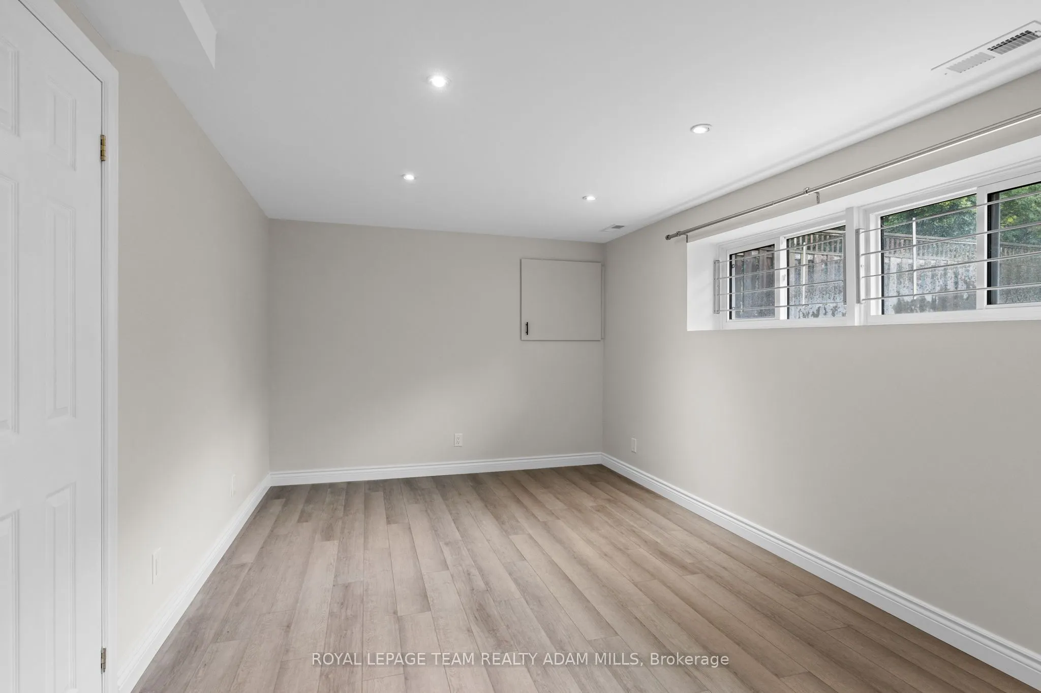 22 Fireside Crescent