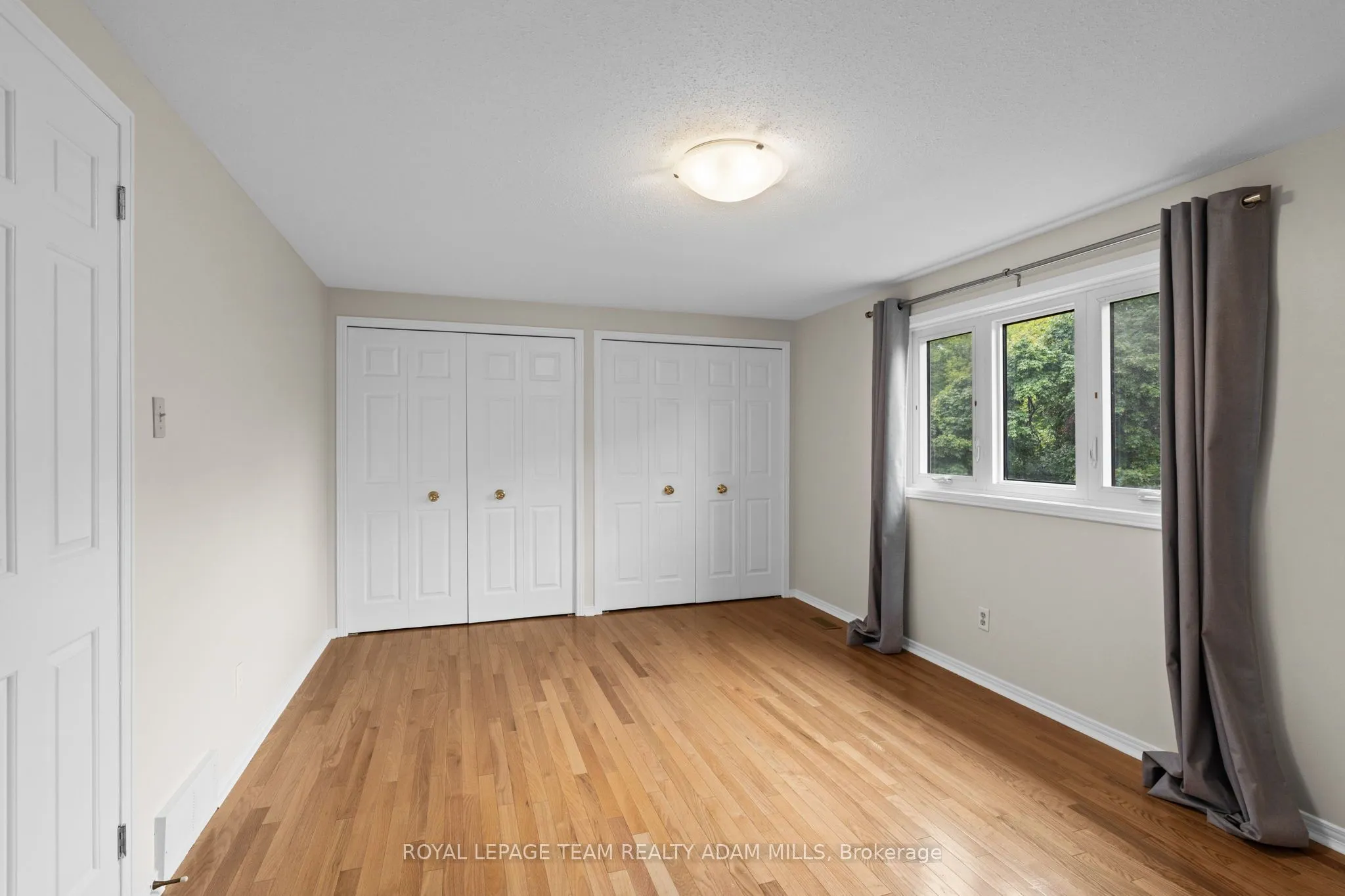 22 Fireside Crescent