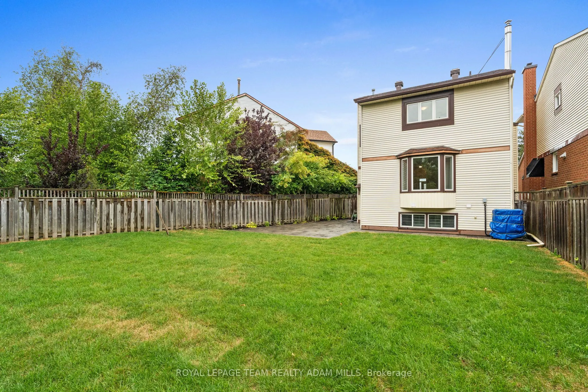 22 Fireside Crescent